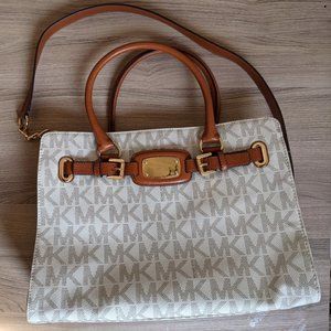 Michael Kors Hamilton Large Tote Bag in Vanilla